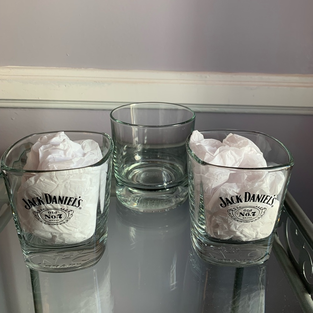 3 bar glasses including 2 square Jack Daniels and 1 Gentlemen Jack tumbler
